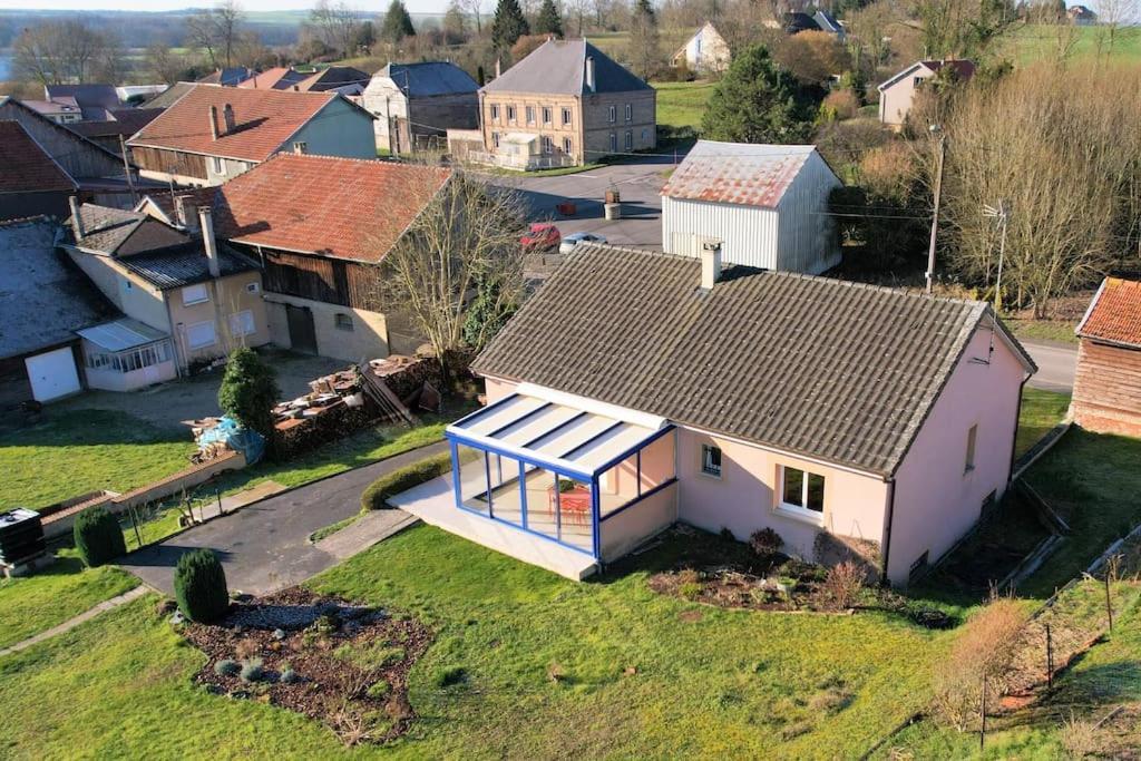 Maison Avec Veranda - Gite De L'Arbrisseau Rethel Exterior foto